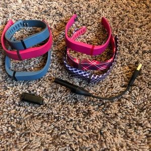 Fitbit flex with 8 bands and charger